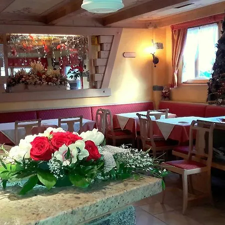 Mirage Aparthotel 3*