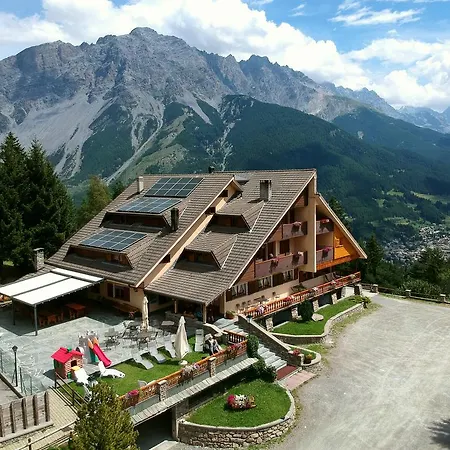 Mirage Aparthotel 3*